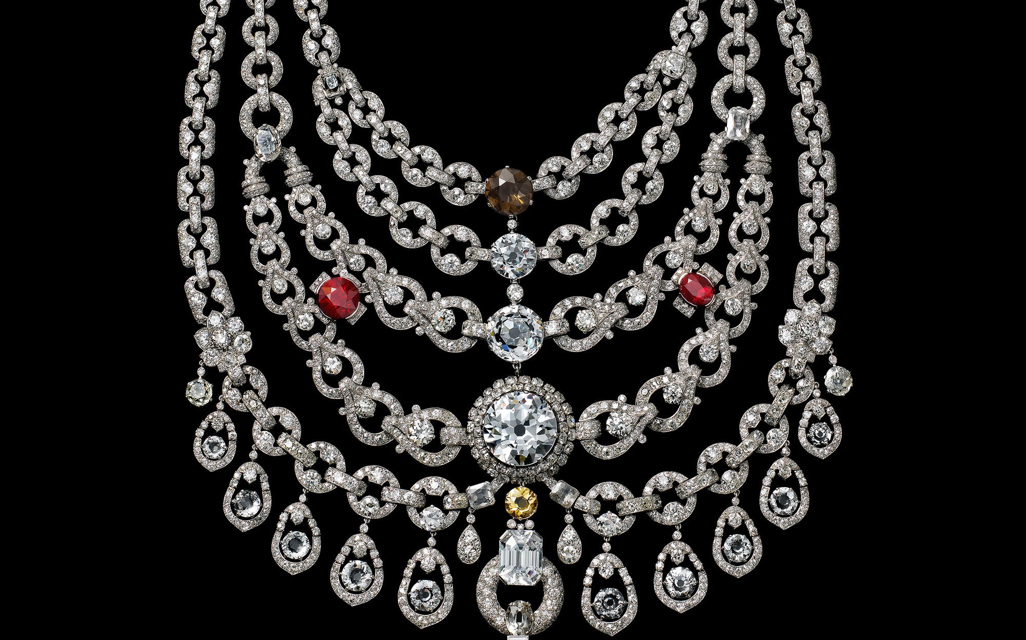 5 rare jewels owned by royal families in India and the kings & queens who  wore them | GQ India